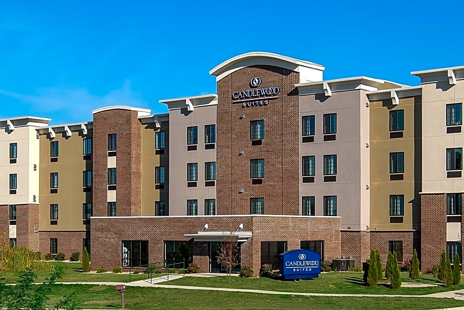 Candlewood Suites Bloomington