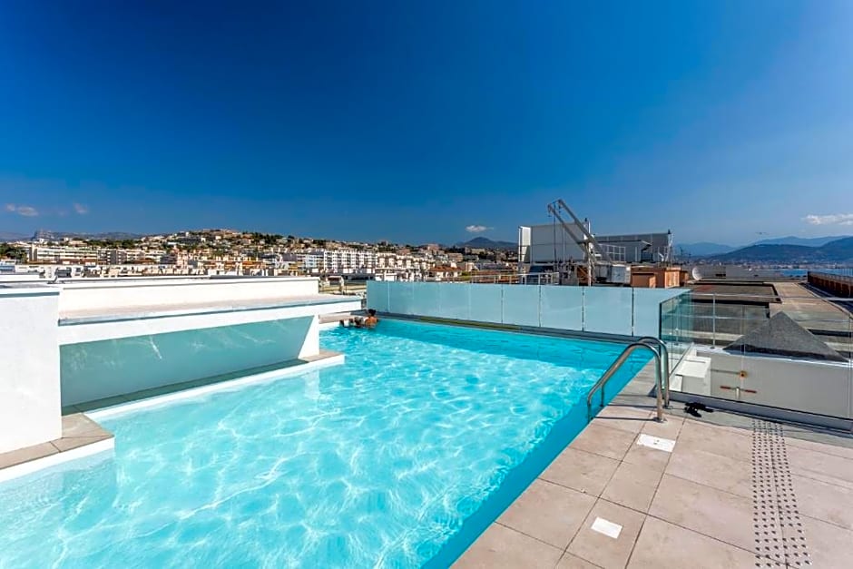 Nemea Appart Hotel Riviera Nice Aeroport
