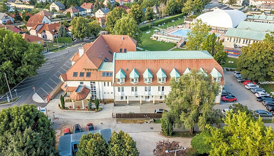 Aqua Hotel Termál