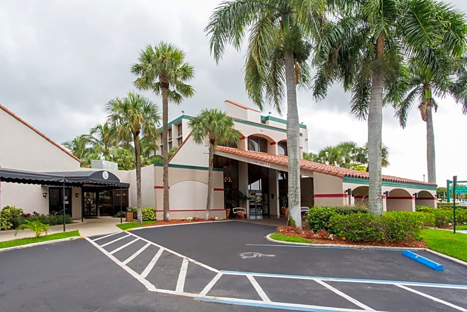 Ramada by Wyndham West Palm Beach Airport