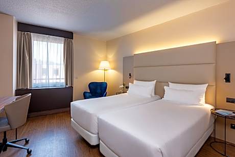 standard room 1 ad
