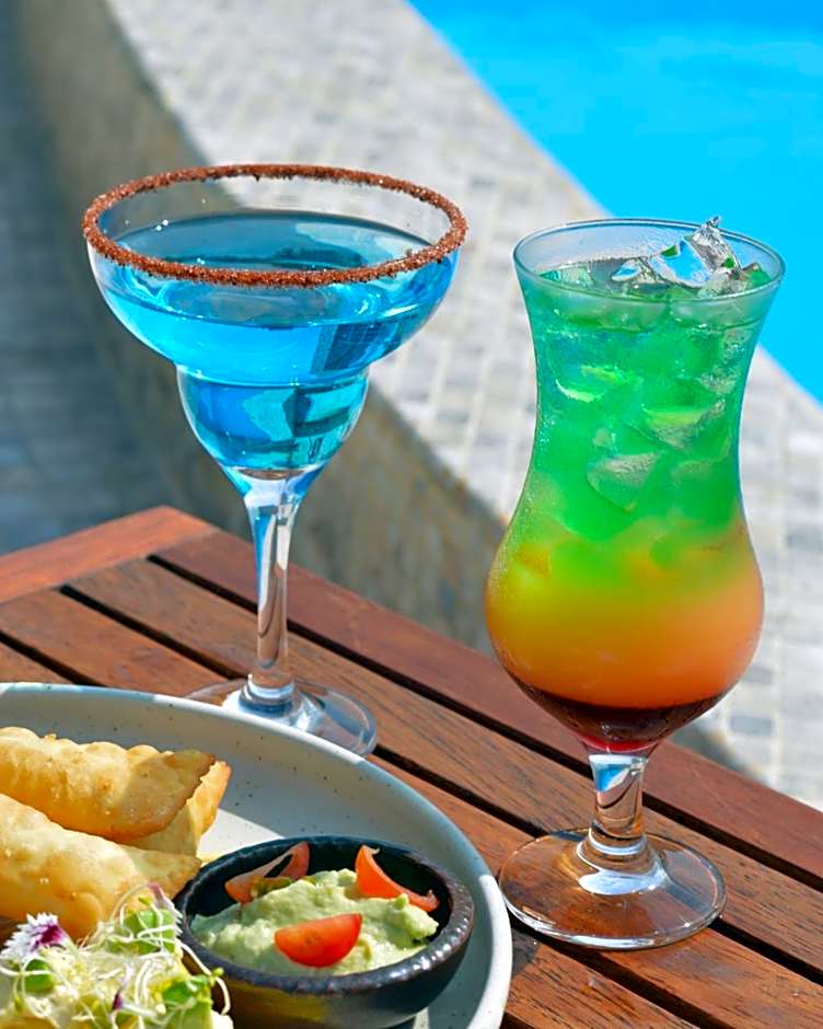 Sol de Oro Hotel & Suites