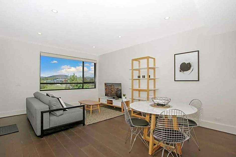 Accommodate Canberra - The Prince