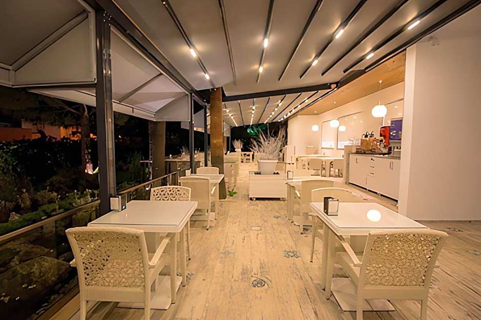 SUPREME BEACH İÇMELER Adults Only