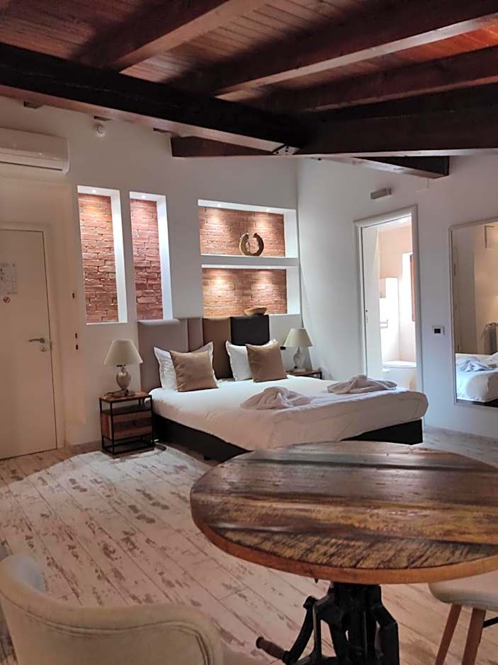 Hotel House K21 – Sofia, PA
