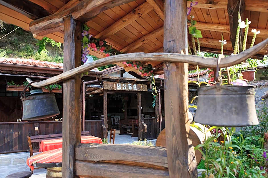 Family Hotel Dinchova kushta