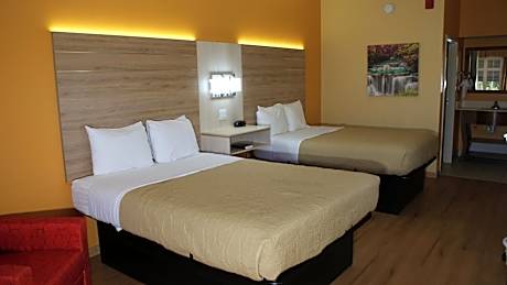 Deluxe Queen Room with Two Queen Beds - Non-Smoking