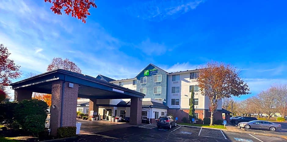 Holiday Inn Express Hotel & Suites Portland - Jantzen Beach By IHG