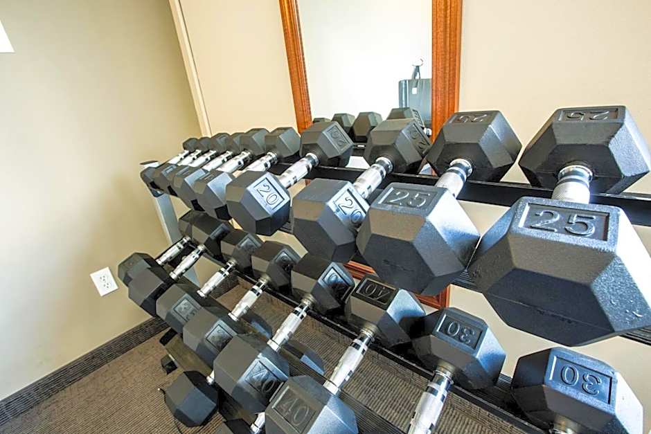 Nomad Hotel & Suites