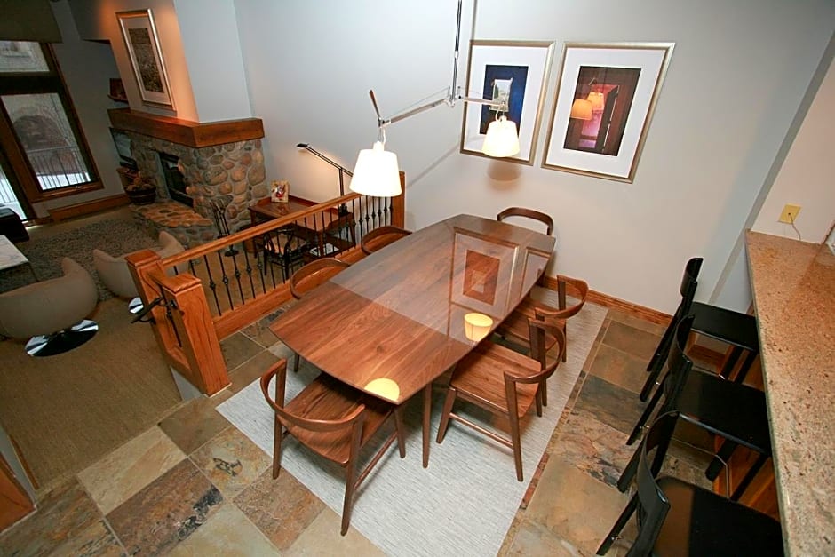 Highlands Townhome by Vail Realty