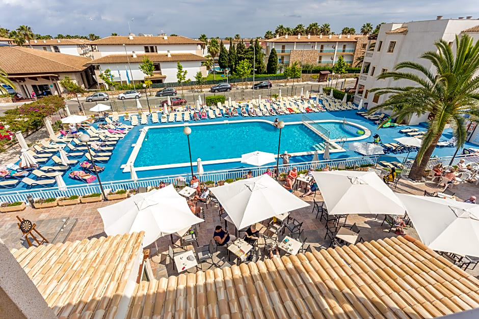 Caprice Isabel Aparthotel