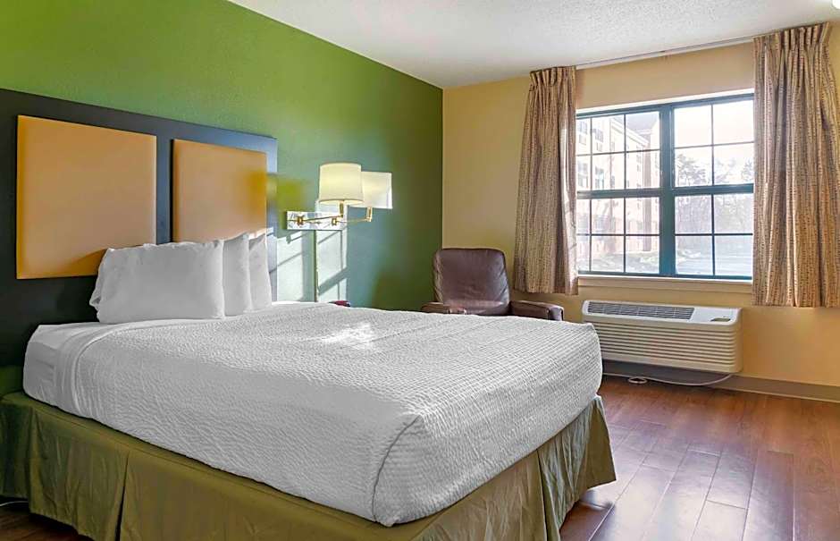 Extended Stay America Select Suites - Detroit - Farmington Hills