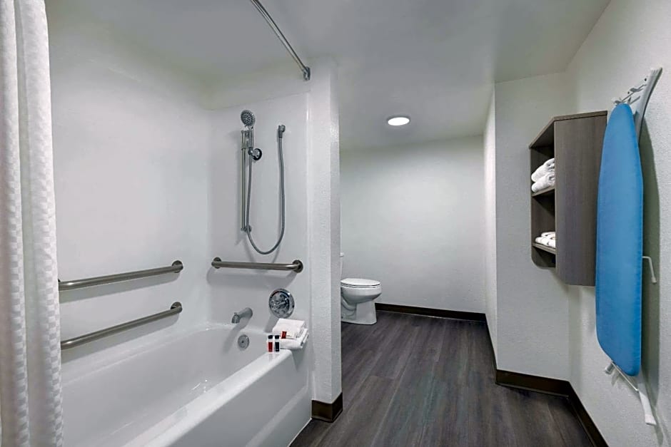 Microtel Inn & Suites by Wyndham Raleigh