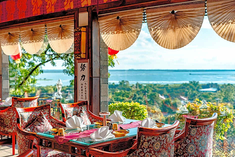 Noor Us Sabah Palace