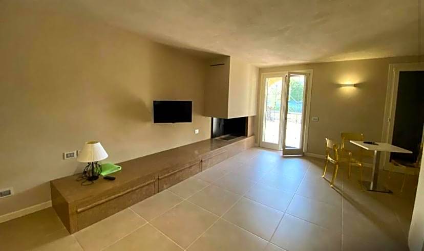 Vela di Soleville camere con e senza vista lago con ristorante & pizzeria