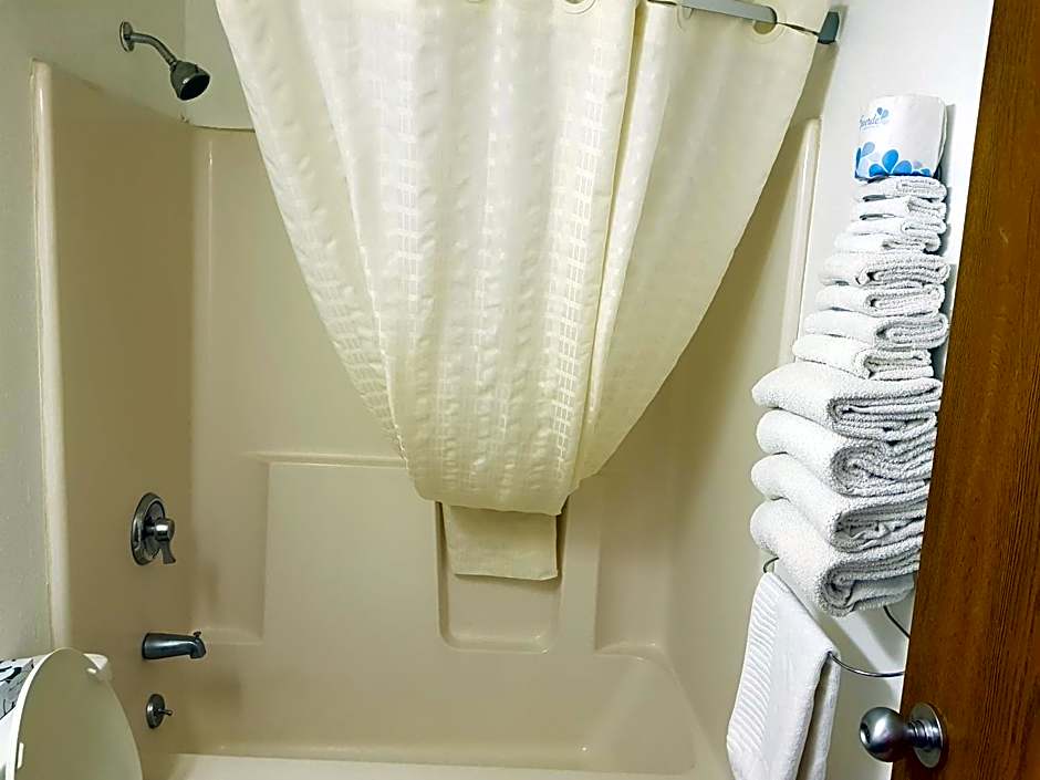 Le Mars Inn and Suites