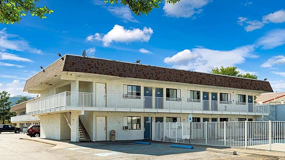 Motel 6-Kalispell, MT