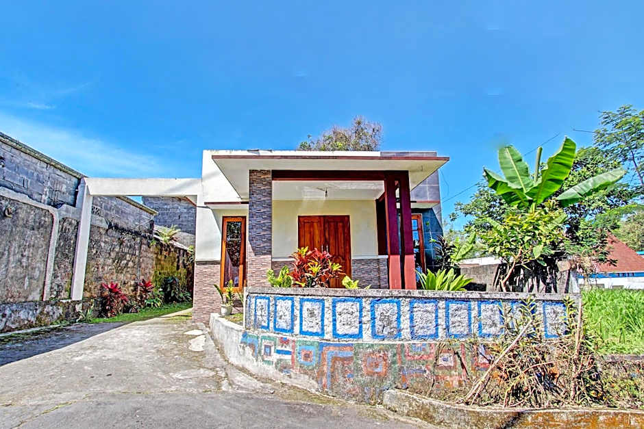 OYO 92884 Agustha Homestay