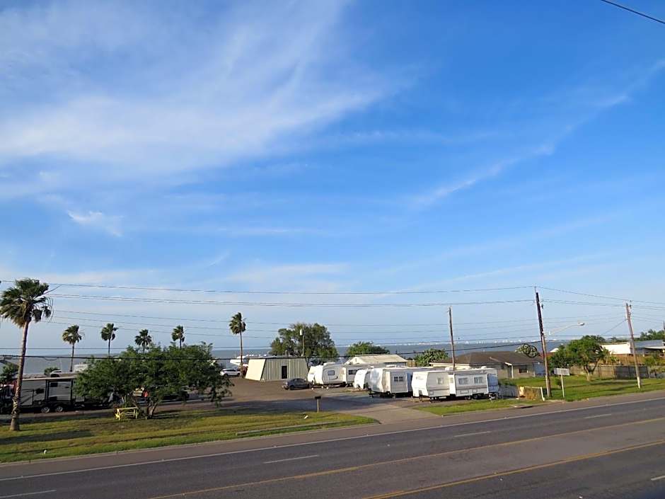 Executive Inn Laguna Vista