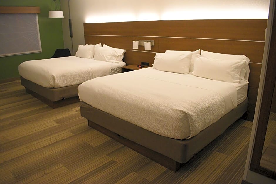 Holiday Inn Express Hotel & Suites Lincoln South By IHG