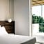 Luna Minoica Suites and Apartments