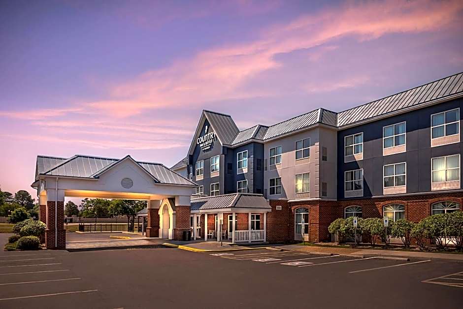 Country Inn & Suites by Radisson, Petersburg, VA