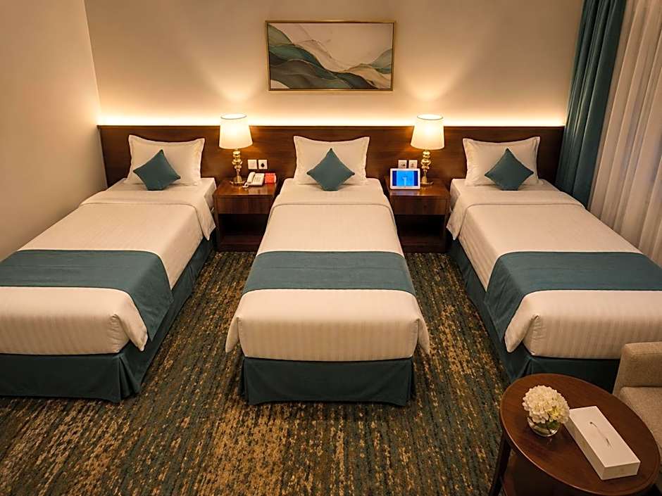Zaha Al Madina Hotel