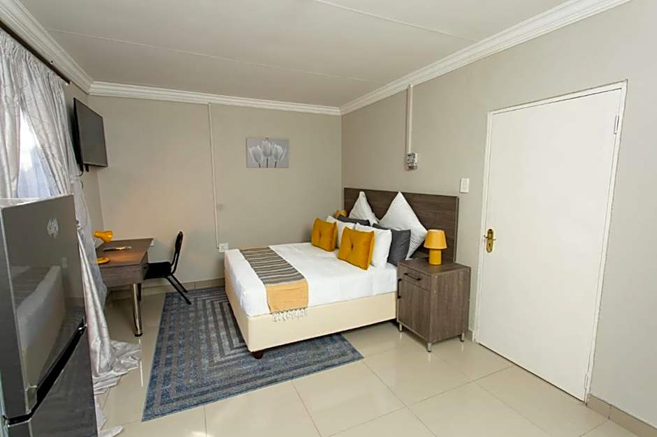 The Hide On Claremont