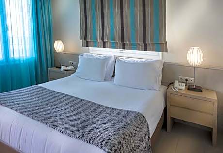 Superior Room with Garden or Mountain View