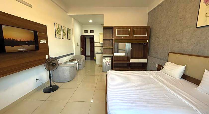 Hoa Phat Hotel & Apartment