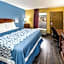 Days Inn by Wyndham Oak Grove/Ft. Campbell