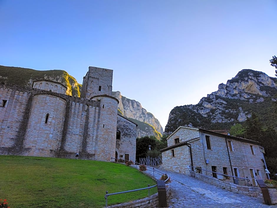 B&B Bivacco Frasassi climbing & trail running house