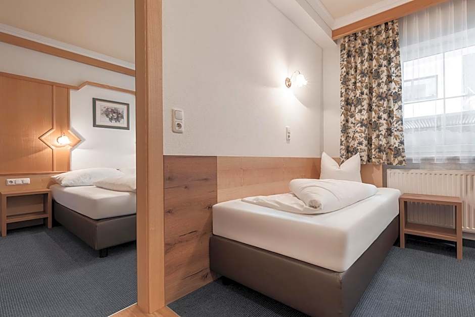 SCHMID Rooms & Apartments