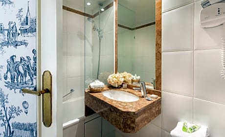 Superior Twin Room (2 Twin Beds)