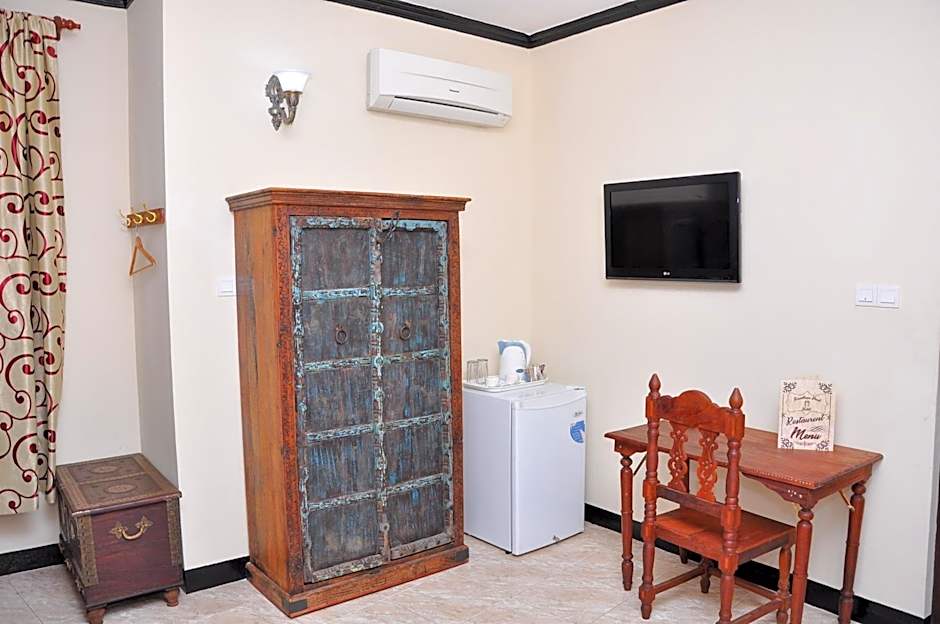 Forodhani Park Hotel