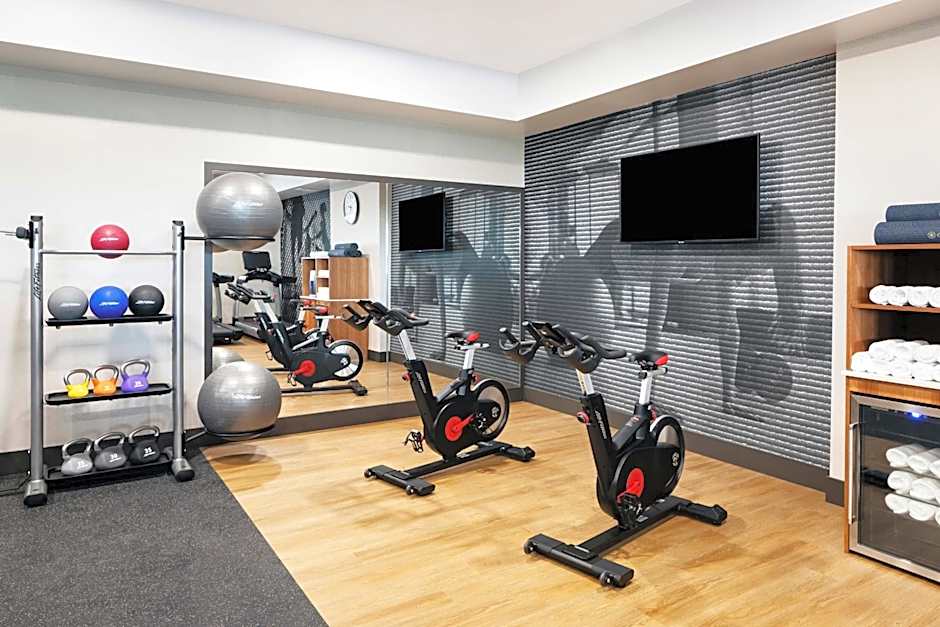 Delta Hotels by Marriott Grande Prairie Airport