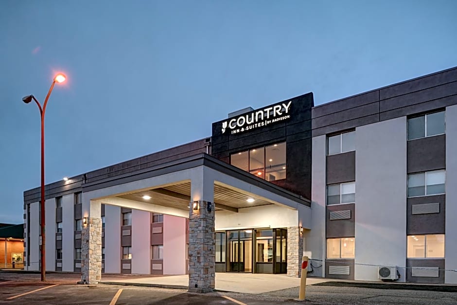 Country Inn & Suites by Radisson, Pierre, SD