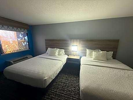 Queen Room with Two Queen Beds - Disability Access/Non-Smoking