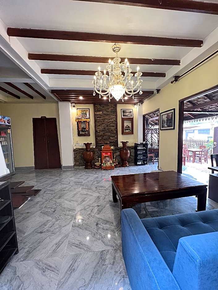 Chaluenxay Boutique hotel