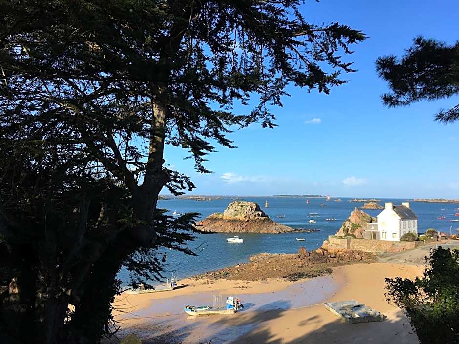 Demeure du Porzou, chambres d'hôtes de charme dans demeure d'exception, parc paysager, spa, massages, proche Paimpol, classé 4 épis