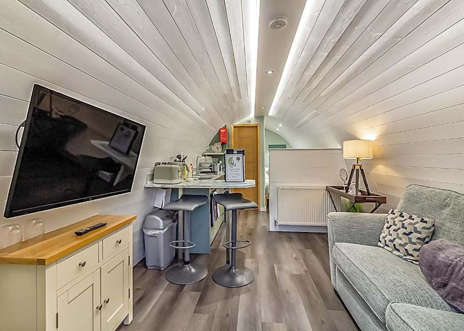 Peacock Lake Glamping