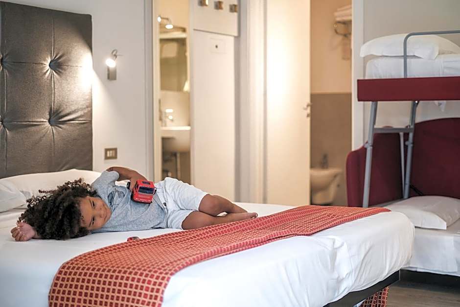 Hotel Thea