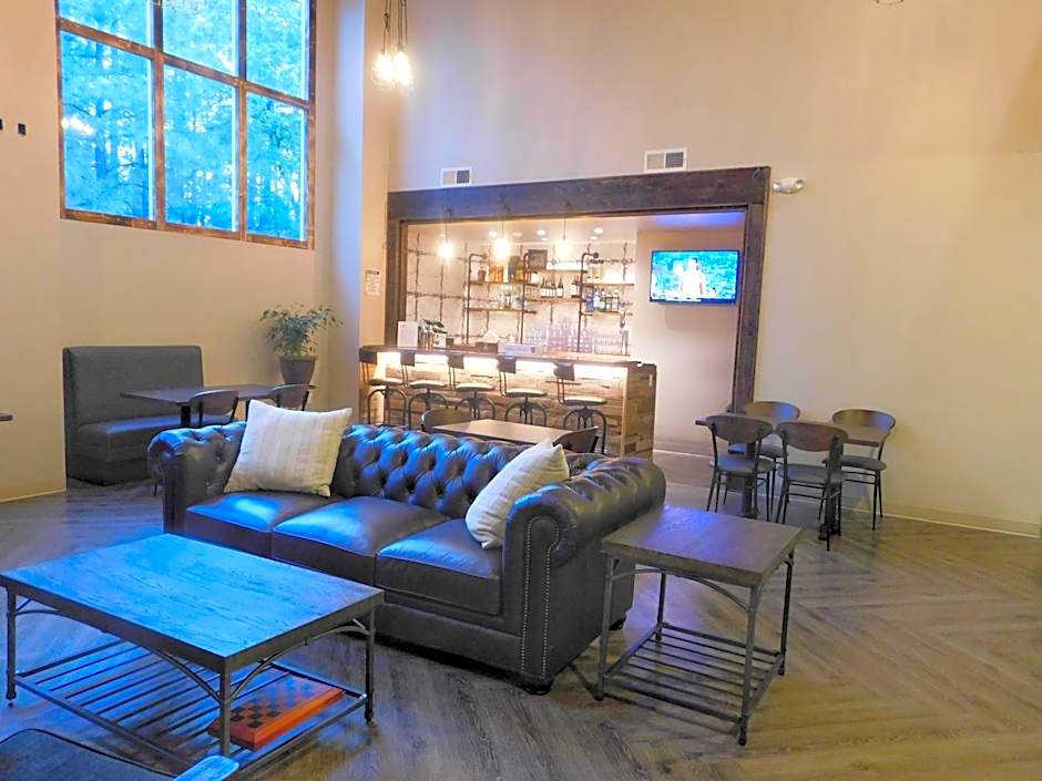 GreenTree Inn & Suites Pinetop