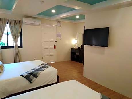 Queen Room with Two Queen Beds