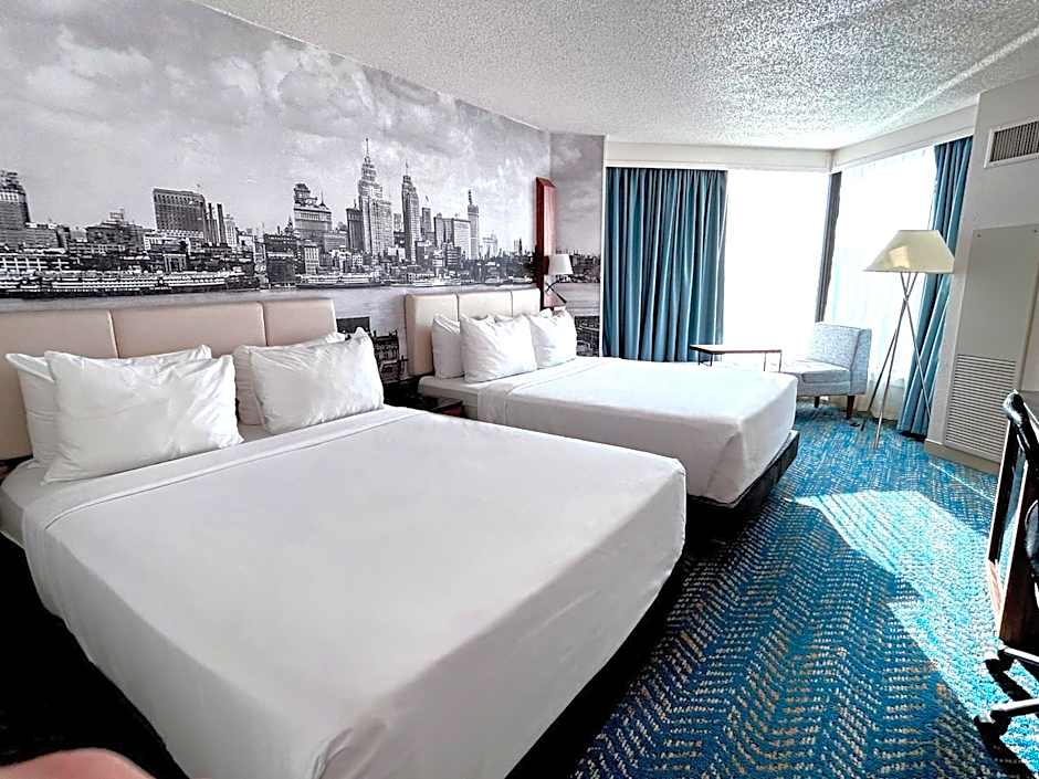 Fort Pontchartrain Detroit, a Wyndham Hotel