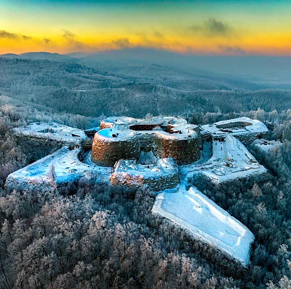 Twierdza Srebrna Góra Donżon