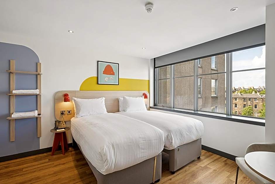 Tune Hotel Haymarket Edinburgh photo 20