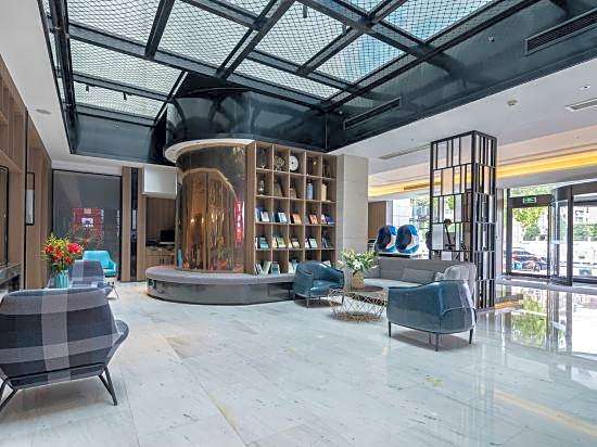 Myfeel Hotel (Ningbo Tianyi Square, Xingning Road Metro Station)