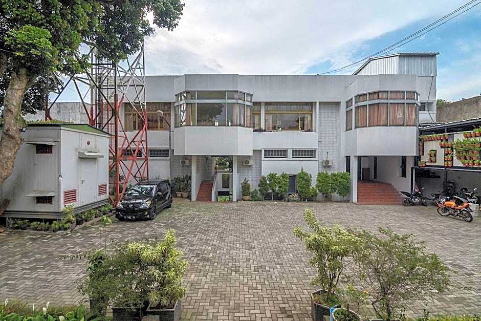 RedDoorz near Farm House 4