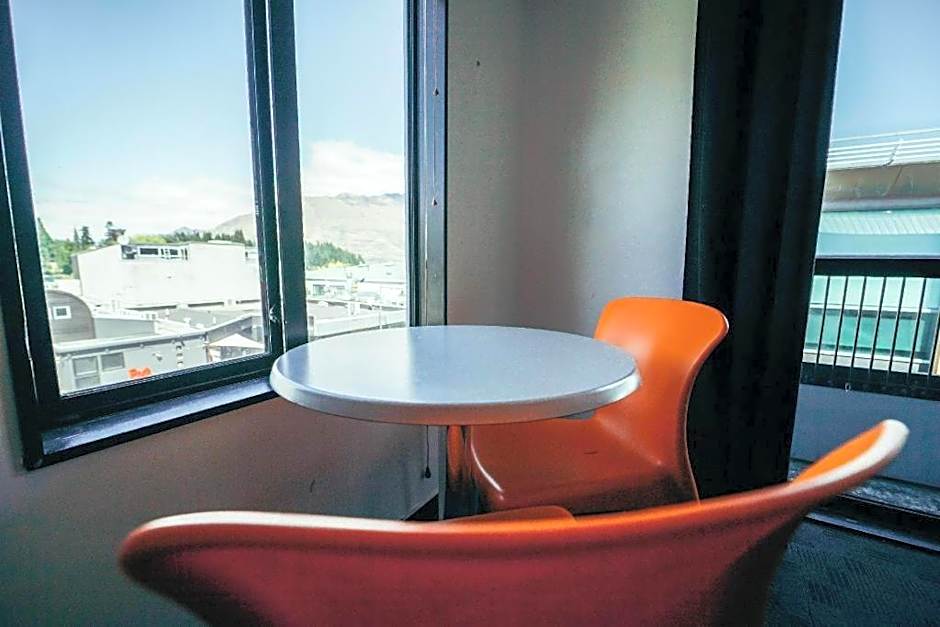 Base Backpackers Queenstown